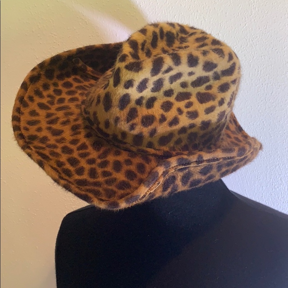 Leopard Hat